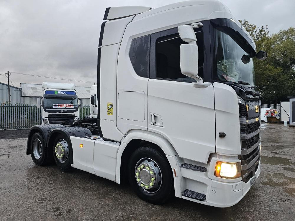 Scania R450 - Nyergesvontató: 1 kép. Scania R450 - Nyergesvontató: 1 kép.