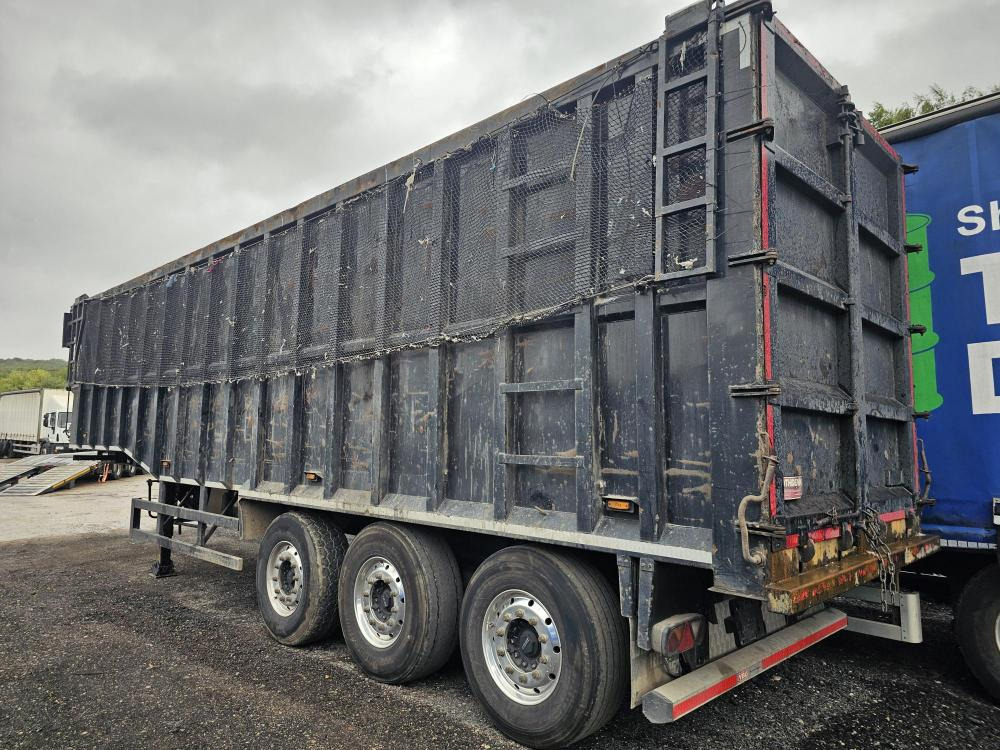 Rothdean Steel tipper - Félpótkocsi billenőplatós: 5 kép. Rothdean Steel tipper - Félpótkocsi billenőplatós: 5 kép.