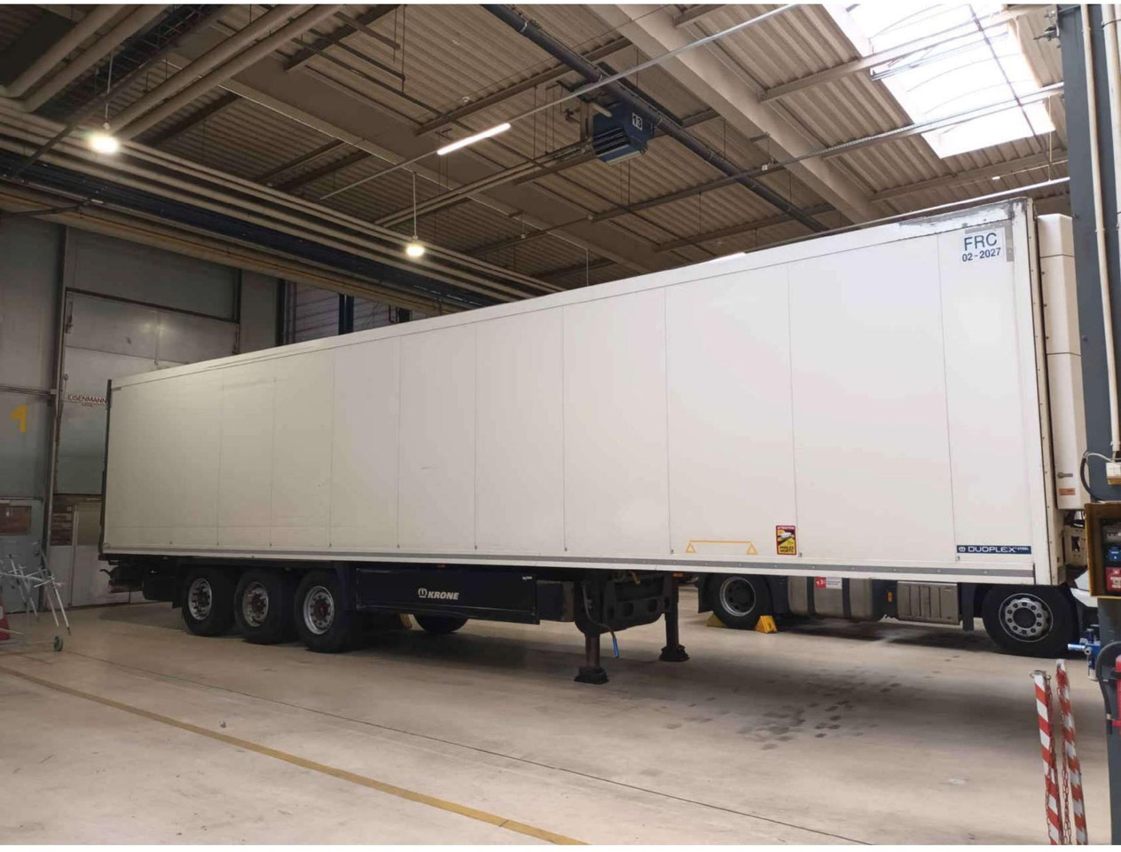 2018 Krone SDR Double Deck Cool Liner FP45 ThermoKing SLXi 300 Lifting Axle - Félpótkocsi hűtős: 4 kép. 2018 Krone SDR Double Deck Cool Liner FP45 ThermoKing SLXi 300 Lifting Axle - Félpótkocsi hűtős: 4 kép.