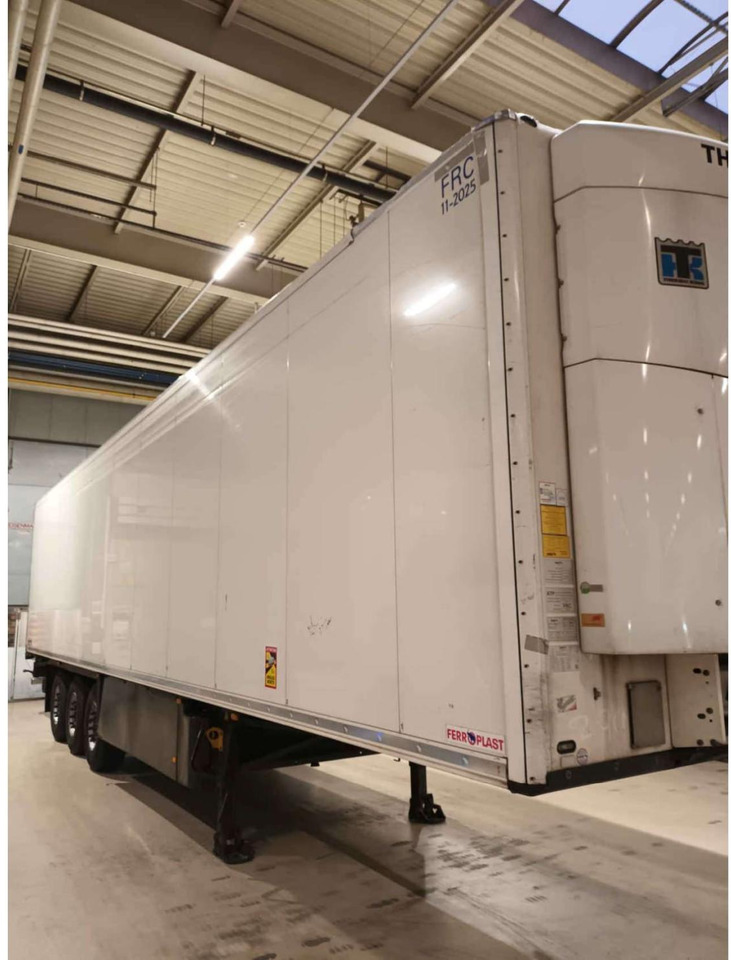 2019/2020 Schmitz Cargobull SKO FP 60 ThermoKing SLXi 300 - Félpótkocsi hűtős: 4 kép. 2019/2020 Schmitz Cargobull SKO FP 60 ThermoKing SLXi 300 - Félpótkocsi hűtős: 4 kép.