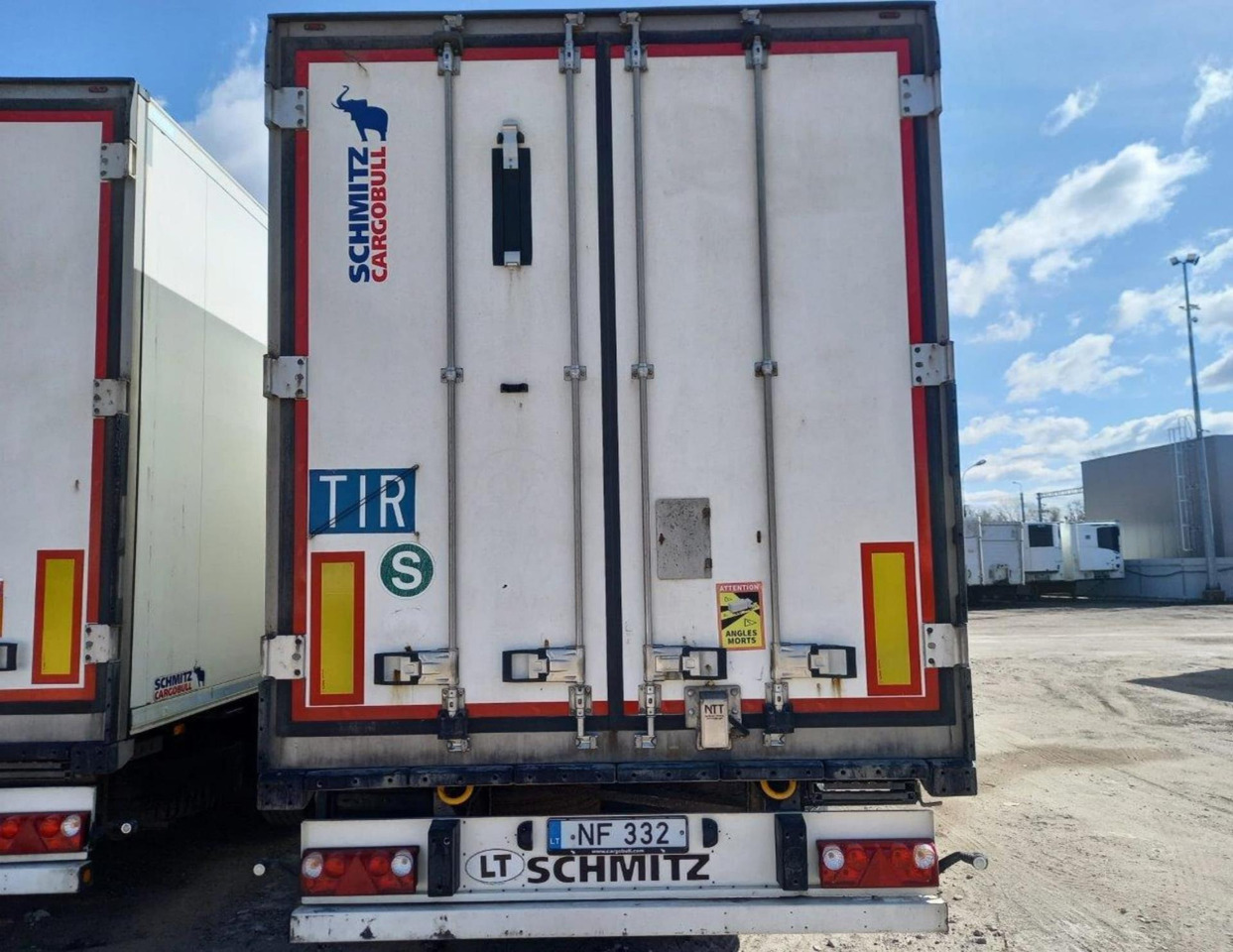 2019/2020 Schmitz Cargobull SKO FP 60 ThermoKing SLXi 300 - Félpótkocsi hűtős: 3 kép. 2019/2020 Schmitz Cargobull SKO FP 60 ThermoKing SLXi 300 - Félpótkocsi hűtős: 3 kép.