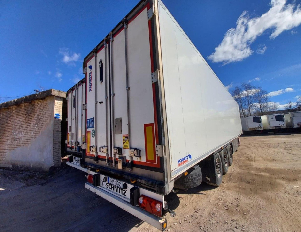 2019/2020 Schmitz Cargobull SKO FP 60 ThermoKing SLXi 300 - Félpótkocsi hűtős: 5 kép. 2019/2020 Schmitz Cargobull SKO FP 60 ThermoKing SLXi 300 - Félpótkocsi hűtős: 5 kép.