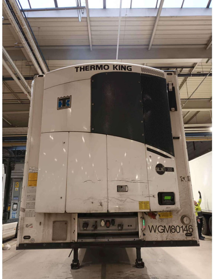 2019/2020 Schmitz Cargobull SKO FP 60 ThermoKing SLXi 300 - Félpótkocsi hűtős: 1 kép. 2019/2020 Schmitz Cargobull SKO FP 60 ThermoKing SLXi 300 - Félpótkocsi hűtős: 1 kép.