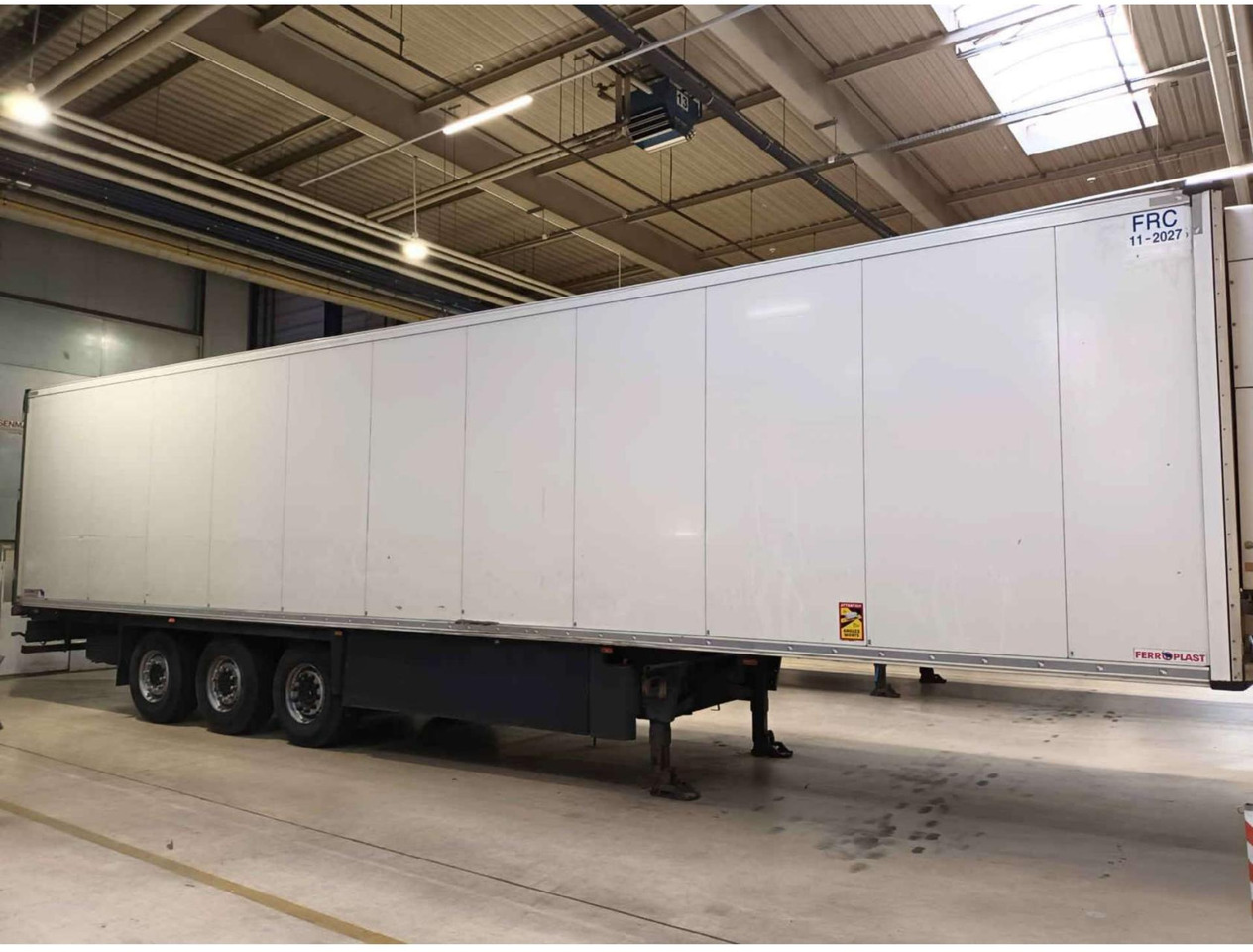2019 Schmitz Cargobull Double Deck FP 60 ThermoKing SLXi 300 - Félpótkocsi hűtős: 4 kép. 2019 Schmitz Cargobull Double Deck FP 60 ThermoKing SLXi 300 - Félpótkocsi hűtős: 4 kép.