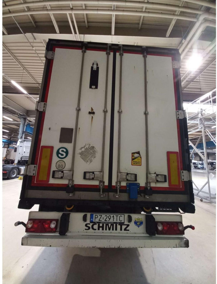 2019 Schmitz Cargobull FP 60 ThermoKing SLXi 300 - Félpótkocsi hűtős: 2 kép. 2019 Schmitz Cargobull FP 60 ThermoKing SLXi 300 - Félpótkocsi hűtős: 2 kép.