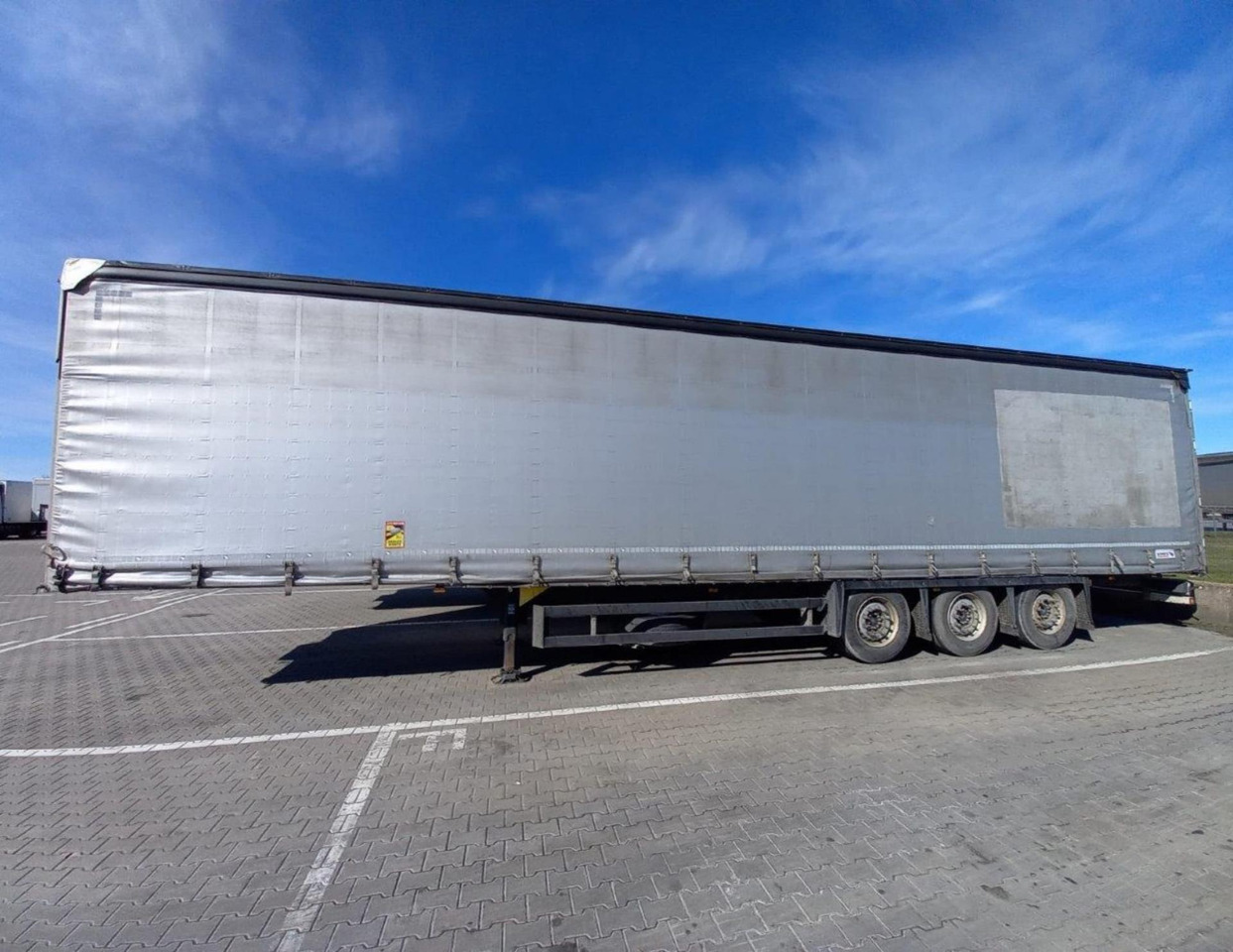 2019 Schmitz Cargobull SCS24/L Varios - Ponyvás félpótkocsi: 2 kép. 2019 Schmitz Cargobull SCS24/L Varios - Ponyvás félpótkocsi: 2 kép.
