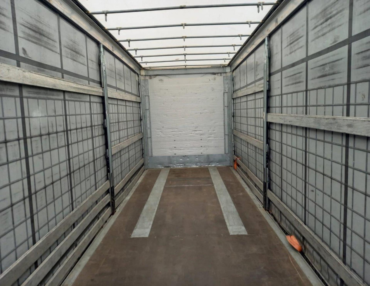 2019 Schmitz Cargobull SCS24/L Varios - Ponyvás félpótkocsi: 4 kép. 2019 Schmitz Cargobull SCS24/L Varios - Ponyvás félpótkocsi: 4 kép.