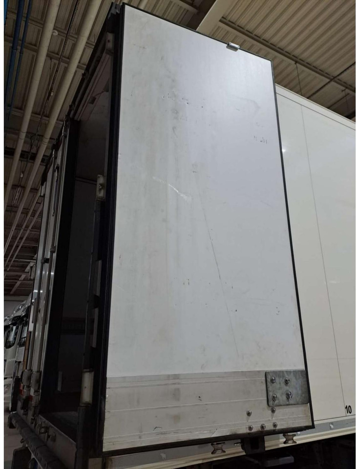 2019 Schmitz Cargobull SKO FP 60 ThermoKing SLXi 300 - Félpótkocsi hűtős: 5 kép. 2019 Schmitz Cargobull SKO FP 60 ThermoKing SLXi 300 - Félpótkocsi hűtős: 5 kép.