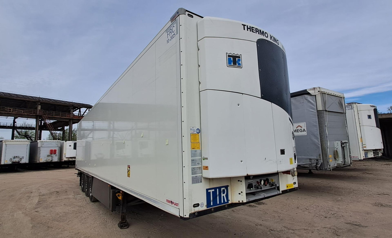 2019 Schmitz Cargobull SKO FP 60 ThermoKing SLXi 300 - Félpótkocsi hűtős: 3 kép. 2019 Schmitz Cargobull SKO FP 60 ThermoKing SLXi 300 - Félpótkocsi hűtős: 3 kép.