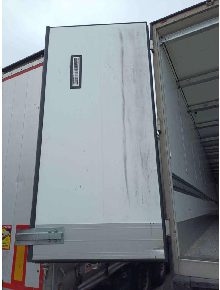 2020 Schmitz Cargobull SKO Double Deck FP 60 ThermoKing SLXi 300 - Félpótkocsi hűtős: 4 kép. 2020 Schmitz Cargobull SKO Double Deck FP 60 ThermoKing SLXi 300 - Félpótkocsi hűtős: 4 kép.
