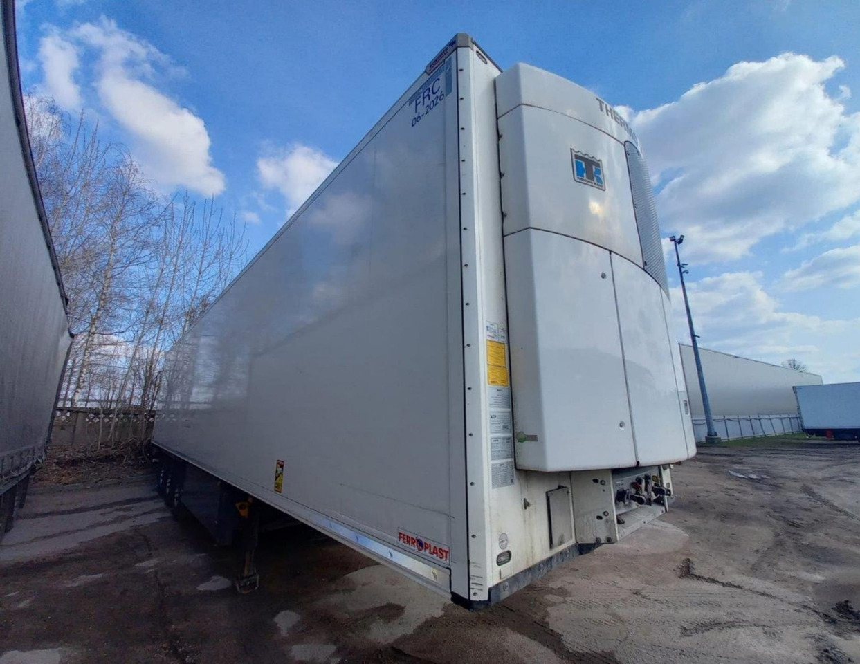 2020 Schmitz Cargobull SKO FP 60 ThermoKing SLXi 300 - Félpótkocsi hűtős: 2 kép. 2020 Schmitz Cargobull SKO FP 60 ThermoKing SLXi 300 - Félpótkocsi hűtős: 2 kép.