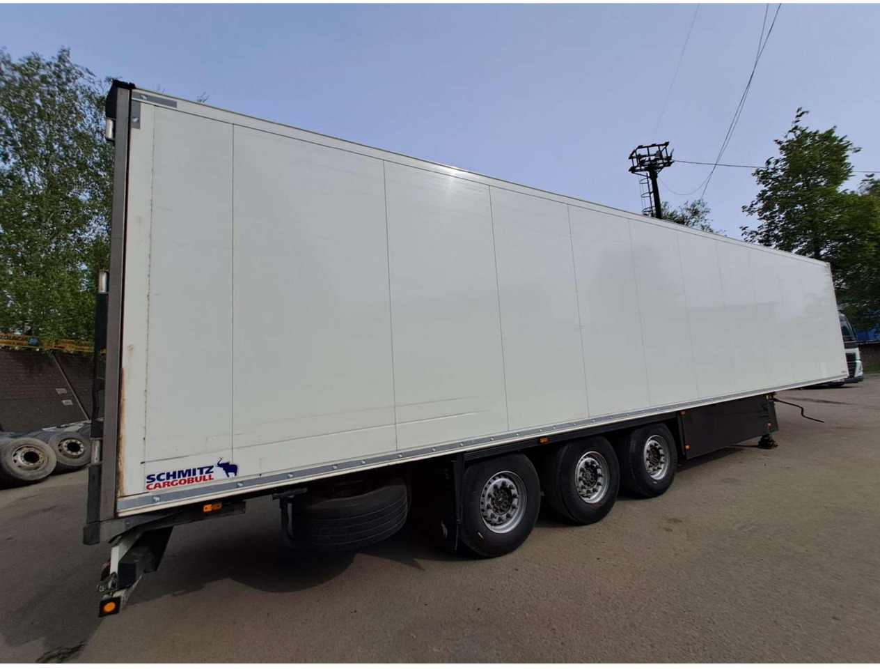 2020 Schmitz Cargobull SKO FP 60 ThermoKing SLXi 300 - Félpótkocsi hűtős: 3 kép. 2020 Schmitz Cargobull SKO FP 60 ThermoKing SLXi 300 - Félpótkocsi hűtős: 3 kép.