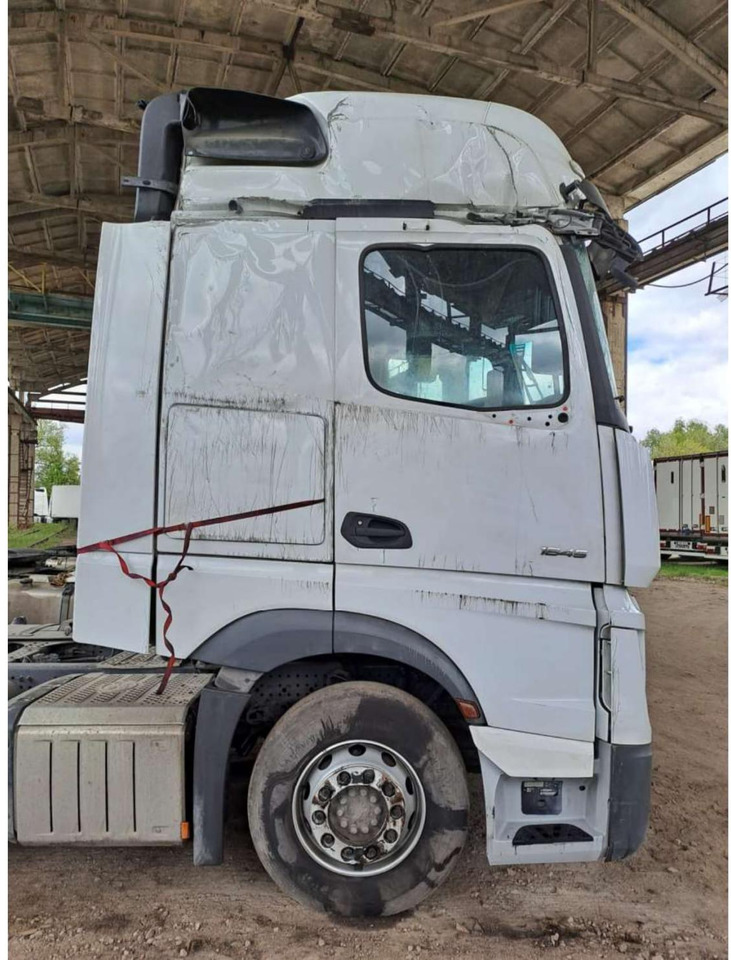2021 Mercedes-Benz Actros 5 1845 BigSpace - Egyéb gépek: 2 kép. 2021 Mercedes-Benz Actros 5 1845 BigSpace - Egyéb gépek: 2 kép.