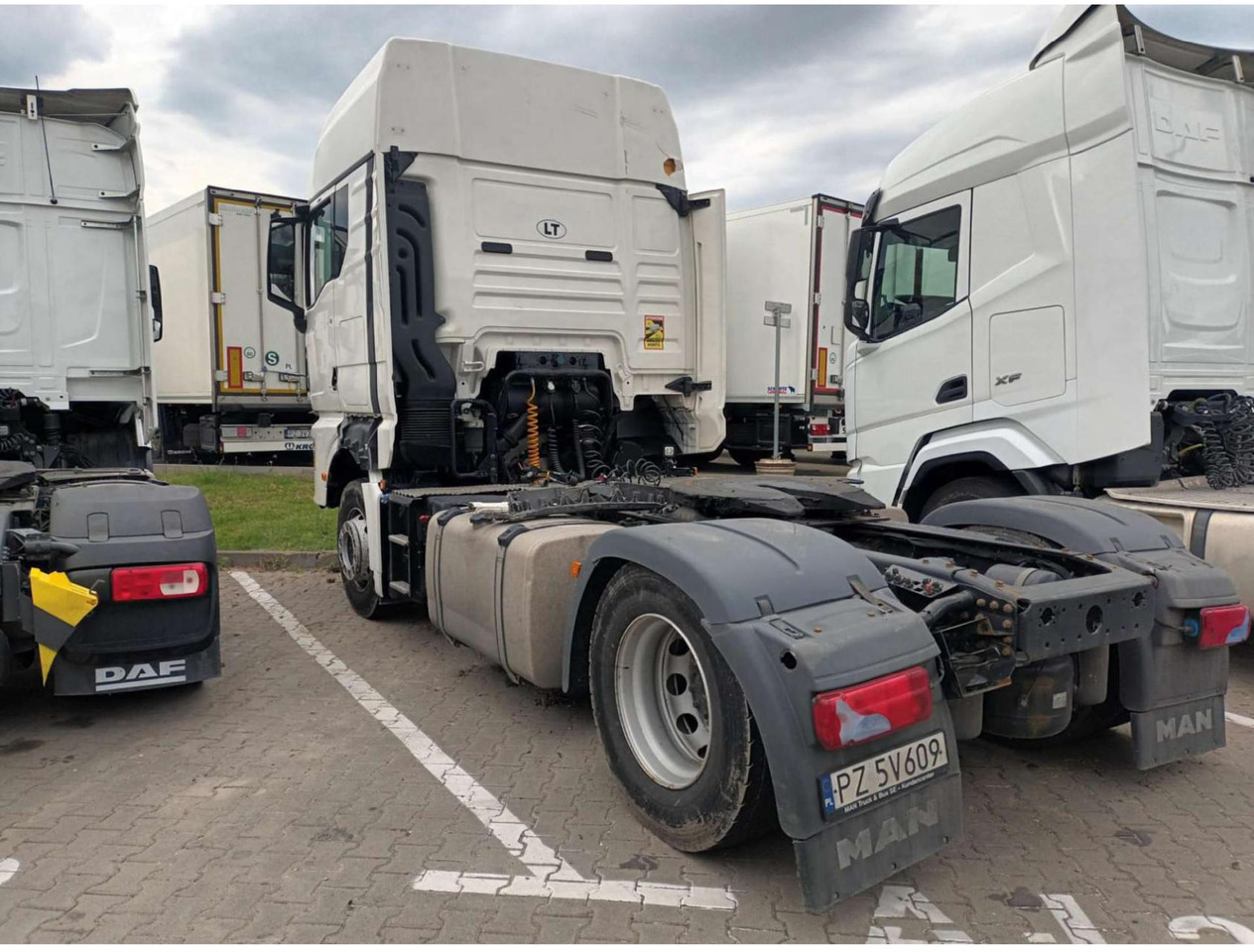 2022 MAN TGX 18.470 GX - Nyergesvontató: 5 kép. 2022 MAN TGX 18.470 GX - Nyergesvontató: 5 kép.