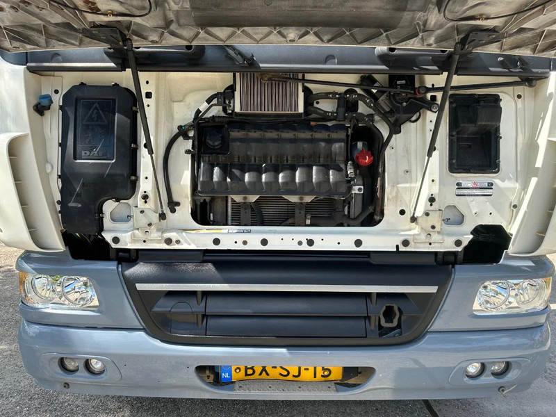 DAF CF 75.310 FAN / NL TRUCK / 6x2 / FUEL TANK 4 COMP. / 22 m3 / EURO5 / TOP CONDITION!! - Tartályos teherautó: 3 kép. DAF CF 75.310 FAN / NL TRUCK / 6x2 / FUEL TANK 4 COMP. / 22 m3 / EURO5 / TOP CONDITION!! - Tartályos teherautó: 3 kép.