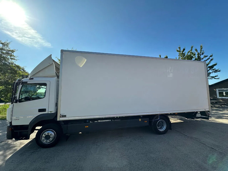 Mercedes-Benz Atego 1218 / NL TRUCK / EURO 6 / BOX + LIFT / 12T - Dobozos felépítményű teherautó: 3 kép. Mercedes-Benz Atego 1218 / NL TRUCK / EURO 6 / BOX + LIFT / 12T - Dobozos felépítményű teherautó: 3 kép.