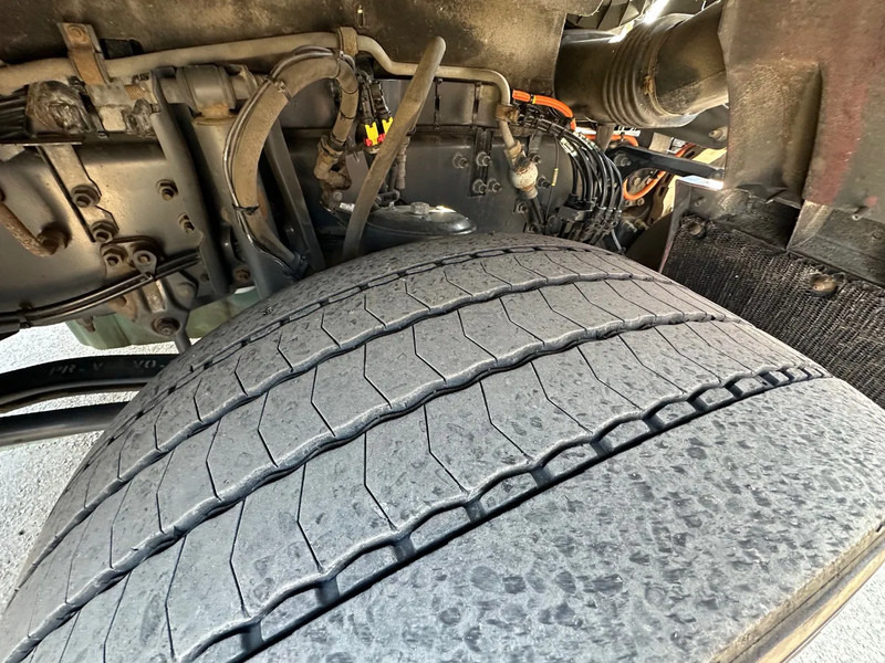 Volvo FH 460 / NL TRUCK / GLOBE / 6X2 / 2 TANK / I-Parkcool - Nyergesvontató: 4 kép. Volvo FH 460 / NL TRUCK / GLOBE / 6X2 / 2 TANK / I-Parkcool - Nyergesvontató: 4 kép.