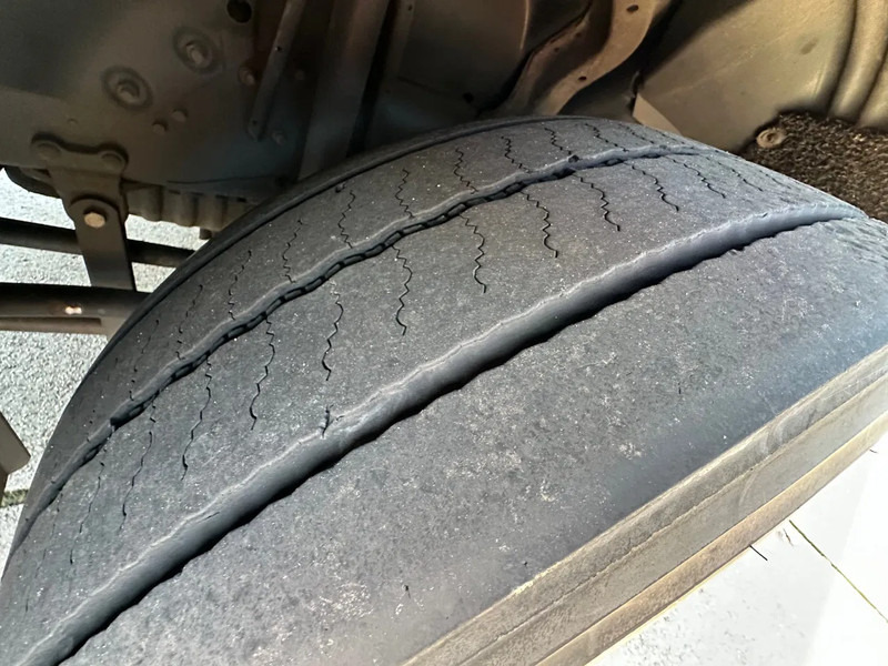 Scania P280 / NL TRUCK / EURO 6 / FULL AIR / CARRIER SUPRA 1250 / TOPCONDITION / LIFT+DOORS - Hűtős teherautó: 5 kép. Scania P280 / NL TRUCK / EURO 6 / FULL AIR / CARRIER SUPRA 1250 / TOPCONDITION / LIFT+DOORS - Hűtős teherautó: 5 kép.