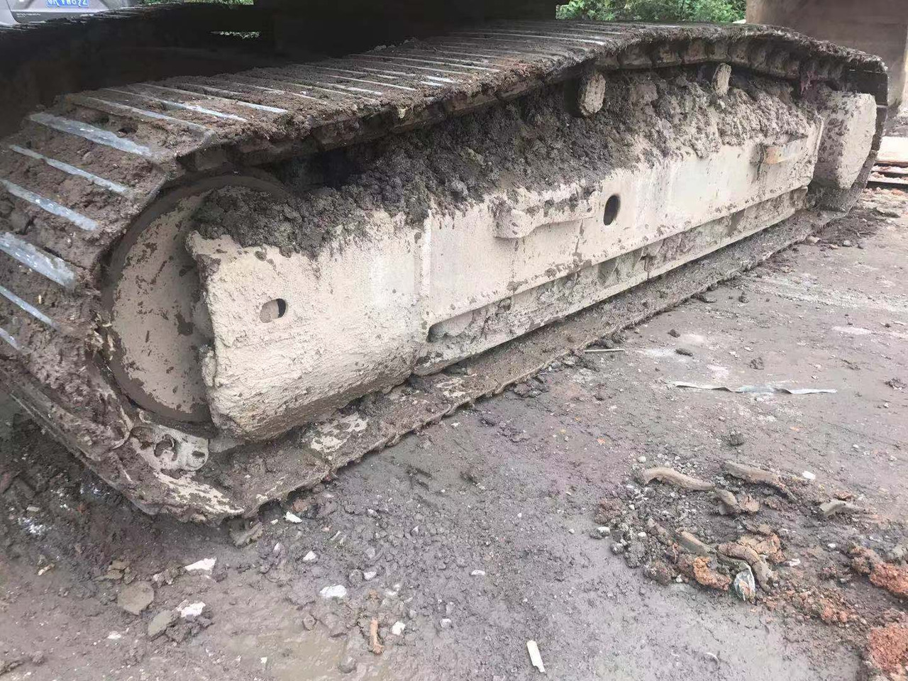 KOMATSU PC350-7 - Lánctalpas kotró: 4 kép. KOMATSU PC350-7 - Lánctalpas kotró: 4 kép.