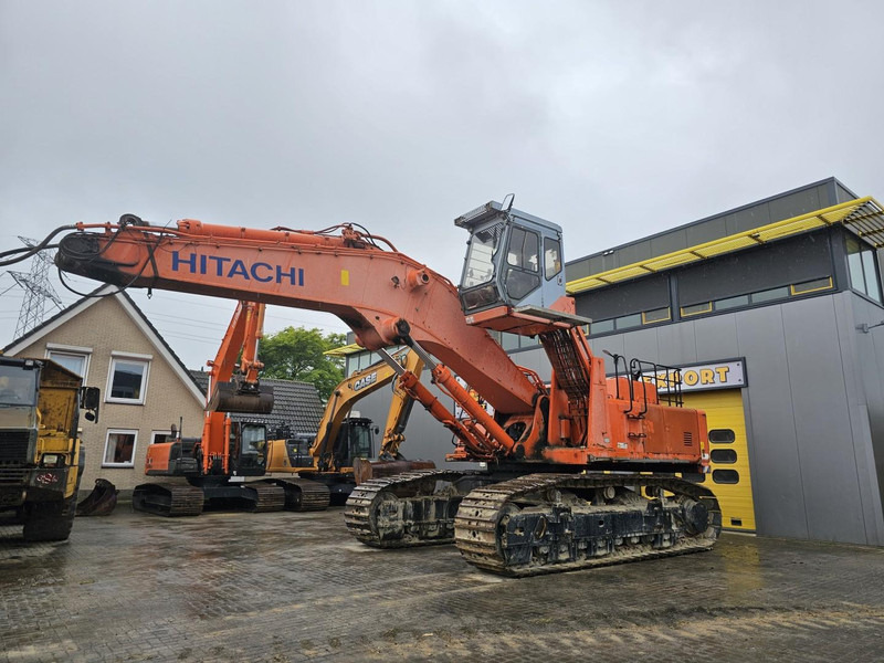 Hitachi EX800H-5 - Lánctalpas kotró: 2 kép. Hitachi EX800H-5 - Lánctalpas kotró: 2 kép.