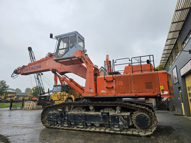 Hitachi EX800H-5 - Lánctalpas kotró: 3 kép. Hitachi EX800H-5 - Lánctalpas kotró: 3 kép.