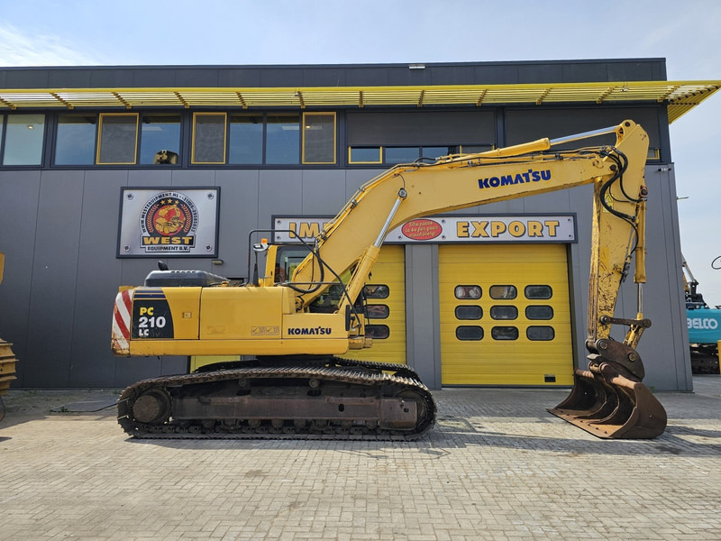 Komatsu PC210LC-8 - Lánctalpas kotró: 5 kép. Komatsu PC210LC-8 - Lánctalpas kotró: 5 kép.