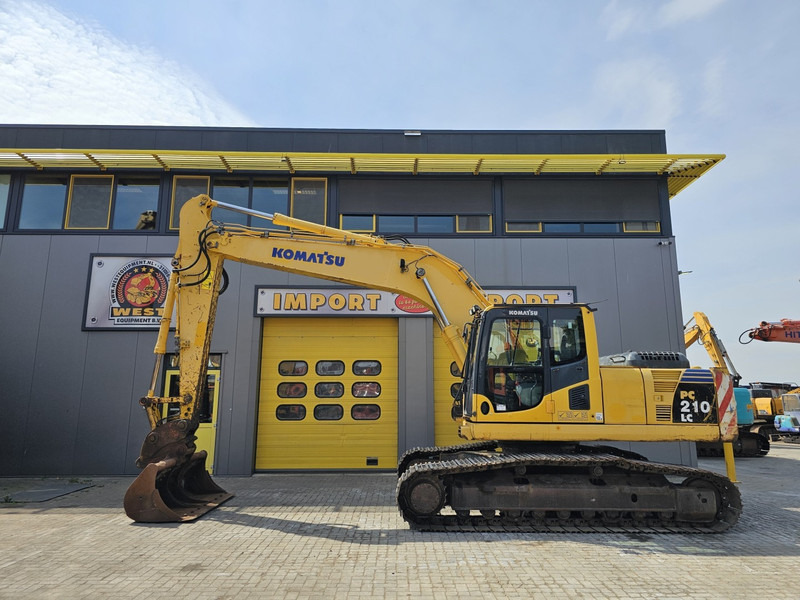 Komatsu PC210LC-8 - Lánctalpas kotró: 1 kép. Komatsu PC210LC-8 - Lánctalpas kotró: 1 kép.