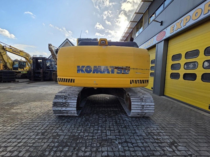 Komatsu PC210LC-8 - Lánctalpas kotró: 3 kép. Komatsu PC210LC-8 - Lánctalpas kotró: 3 kép.