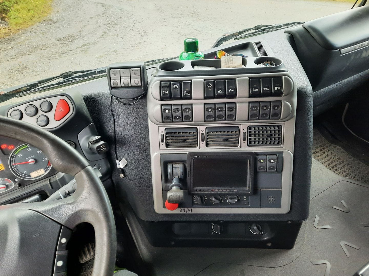 IVECO Stralis 560 - Billenőplatós teherautó: 5 kép. IVECO Stralis 560 - Billenőplatós teherautó: 5 kép.