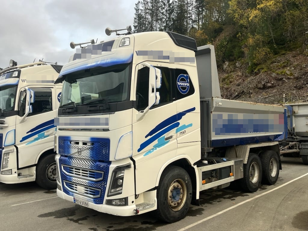 Volvo FH 540 - Billenőplatós teherautó: 1 kép. Volvo FH 540 - Billenőplatós teherautó: 1 kép.