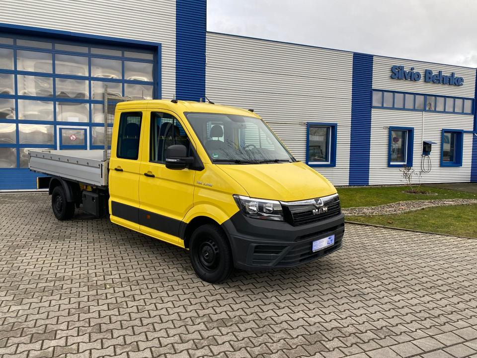 MAN TGE 3.140 Doka Pritsche Lang *STANDHZG* AHK*HECKANTRIEB*1.HAND*INKL.19% MWST*SOFORT!* - Platós kisteherautó, Duplakabinos kisteherautó: 1 kép. MAN TGE 3.140 Doka Pritsche Lang *STANDHZG* AHK*HECKANTRIEB*1.HAND*INKL.19% MWST*SOFORT!* - Platós kisteherautó, Duplakabinos kisteherautó: 1 kép.