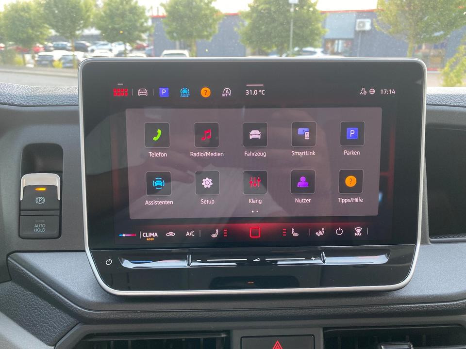 Platós kisteherautó, Duplakabinos kisteherautó MAN TGE 3.140 Doka Pritsche Next Level *TEMPO*KLIMA*CAM*AHK*APP*PDC*INKL.19% MWST*SOFORT!*: 18 kép. Platós kisteherautó, Duplakabinos kisteherautó MAN TGE 3.140 Doka Pritsche Next Level *TEMPO*KLIMA*CAM*AHK*APP*PDC*INKL.19% MWST*SOFORT!*: 18 kép.