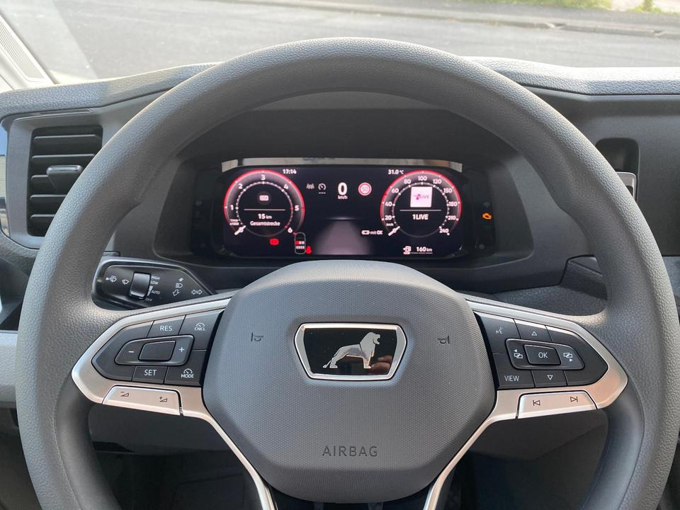 Platós kisteherautó, Duplakabinos kisteherautó MAN TGE 3.140 Doka Pritsche Next Level *TEMPO*KLIMA*CAM*AHK*APP*PDC*INKL.19% MWST*SOFORT!*: 15 kép. Platós kisteherautó, Duplakabinos kisteherautó MAN TGE 3.140 Doka Pritsche Next Level *TEMPO*KLIMA*CAM*AHK*APP*PDC*INKL.19% MWST*SOFORT!*: 15 kép.