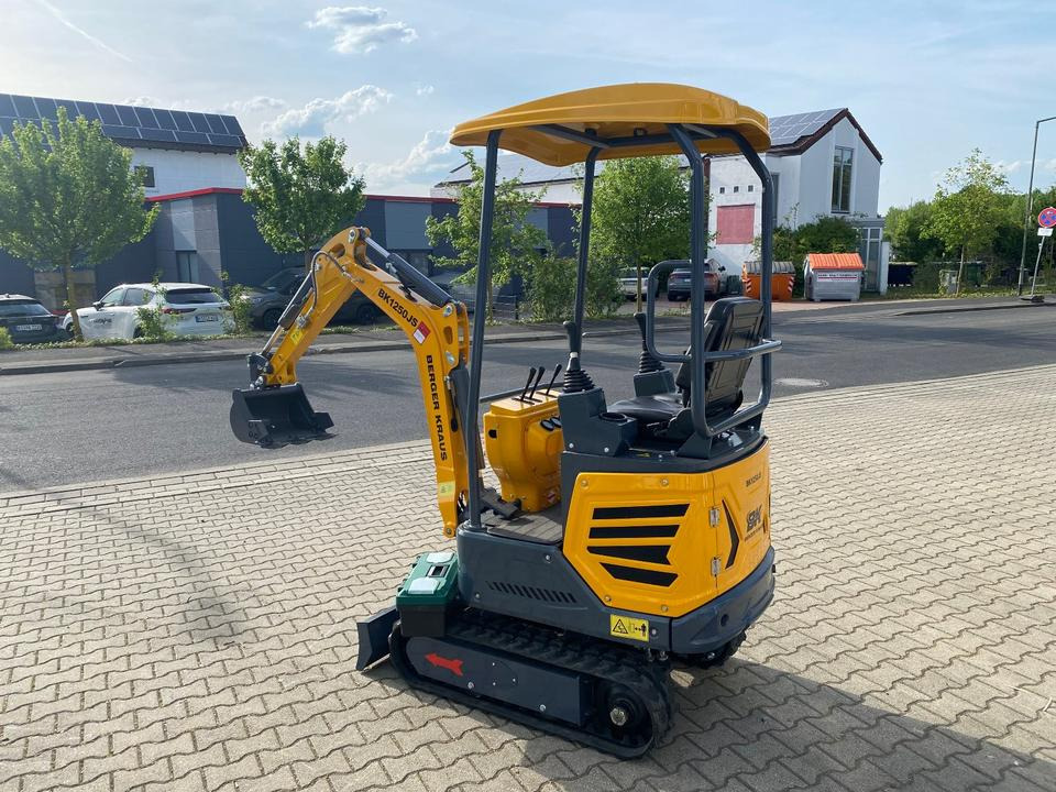 Minibagger BK1250JS + Schaufelpaket *INKL.19% MWST*KUBOTA*BERGER KRAUS*JOYSTICK*SOFORT!* - Minikotró: 3 kép. Minibagger BK1250JS + Schaufelpaket *INKL.19% MWST*KUBOTA*BERGER KRAUS*JOYSTICK*SOFORT!* - Minikotró: 3 kép.
