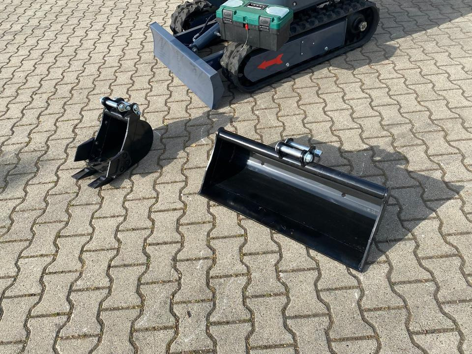 Minibagger BK1250JS + Schaufelpaket *INKL.19% MWST*KUBOTA*BERGER KRAUS*JOYSTICK*SOFORT!* - Minikotró: 4 kép. Minibagger BK1250JS + Schaufelpaket *INKL.19% MWST*KUBOTA*BERGER KRAUS*JOYSTICK*SOFORT!* - Minikotró: 4 kép.