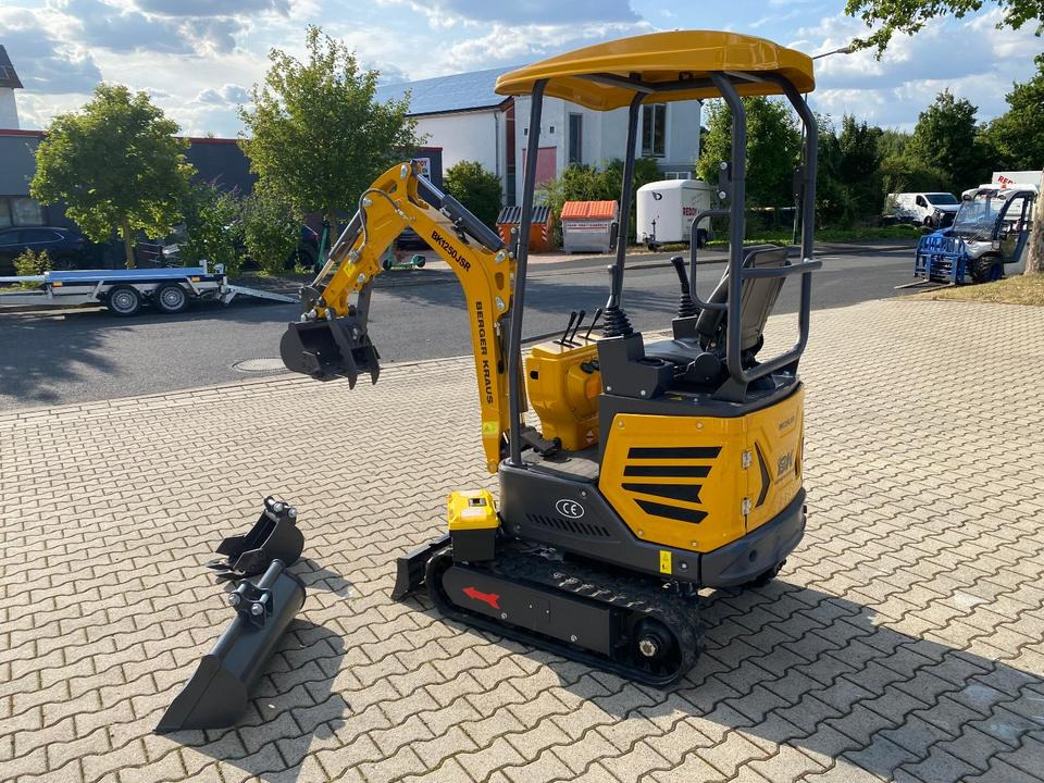 Minibagger BK1250JSR inkl. Schaufelpaket *INKL.19% MWST*BERGER KRAUS*KUBOTA* VERSTELLFAHRWERK*SOFORT!* - Minikotró: 3 kép. Minibagger BK1250JSR inkl. Schaufelpaket *INKL.19% MWST*BERGER KRAUS*KUBOTA* VERSTELLFAHRWERK*SOFORT!* - Minikotró: 3 kép.