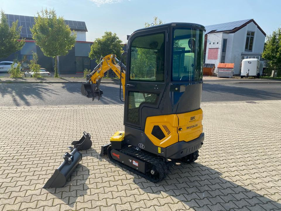 Minibagger BK1250KJSR inkl. Schaufelpaket *INKL.19% MWST*BERGER KRAUS*KUBOTA*VERSTELLFAHRWERK *SOFORT!* - Minikotró: 3 kép. Minibagger BK1250KJSR inkl. Schaufelpaket *INKL.19% MWST*BERGER KRAUS*KUBOTA*VERSTELLFAHRWERK *SOFORT!* - Minikotró: 3 kép.