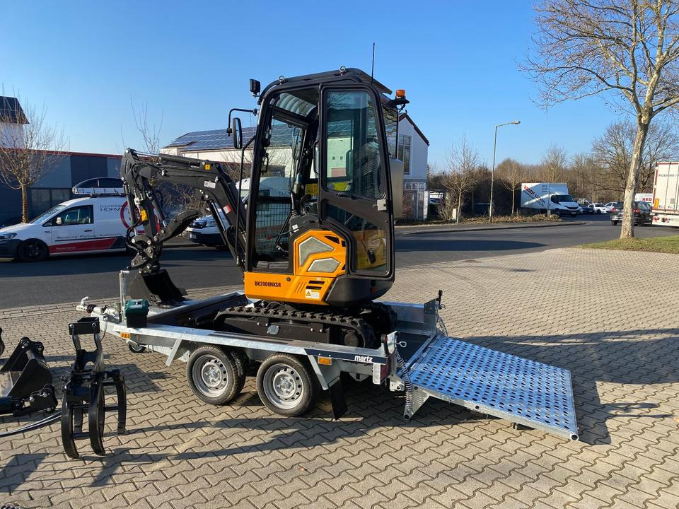 Minikotró, Pótkocsi Minibagger BK2000NKSR + Tieflader + Zubehör *INKL.19% MWST*BERGER KRAUS*KUBOTA* KLIMA*SCHWENKARM*VERSTELLFAHRWERK*: 6 kép.