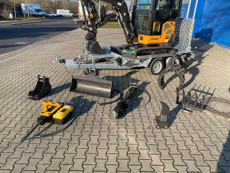 Minibagger BK2000NKSR + Tieflader + Zubehör *INKL.19% MWST*BERGER KRAUS*KUBOTA* KLIMA*SCHWENKARM*VERSTELLFAHRWERK* - Minikotró: 2 kép. Minibagger BK2000NKSR + Tieflader + Zubehör *INKL.19% MWST*BERGER KRAUS*KUBOTA* KLIMA*SCHWENKARM*VERSTELLFAHRWERK* - Minikotró: 2 kép.