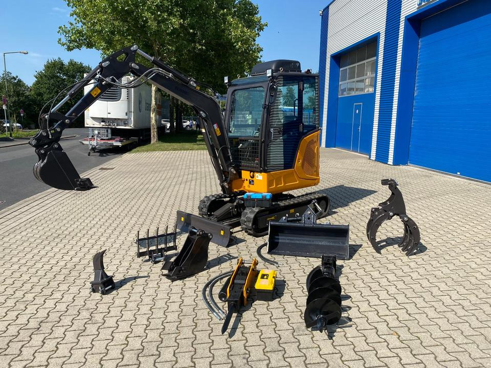 Minibagger BK2800ASR inkl. Zubehörpaket *INKL.19% MWST*BERGER KRAUS*KUBOTA*SCHWENKARM* VERSTELLFAHRWERK*KLIMA* - Minikotró: 1 kép. Minibagger BK2800ASR inkl. Zubehörpaket *INKL.19% MWST*BERGER KRAUS*KUBOTA*SCHWENKARM* VERSTELLFAHRWERK*KLIMA* - Minikotró: 1 kép.