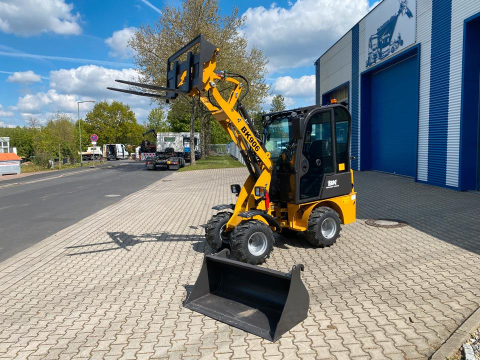 Derékcsuklós rakodó Radlader / Hoflader BK906 mit Kabine *INKL.19% MWST*PERKINS*BERGER KRAUS*GABELPAKET*CE*EURO*: 6 kép.