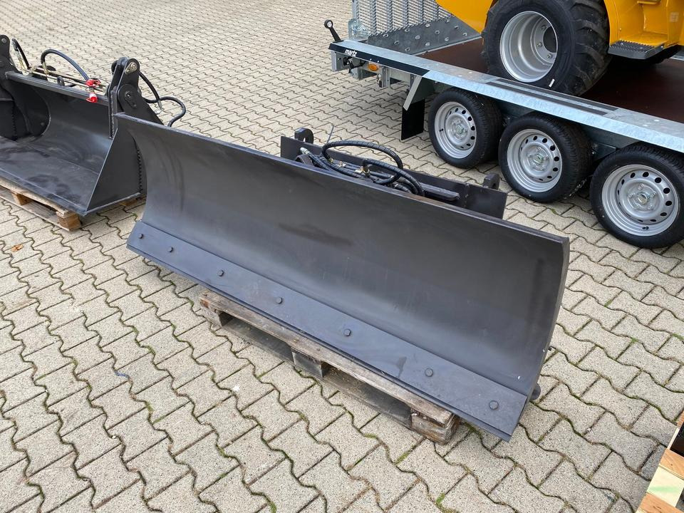 Derékcsuklós rakodó Teleskoplader/Radlader BK810T inkl. Tieflader und großem Zubehör *INKL.19% MWST*BERGER KRAUS*KUBOTA*EURO*CE*: 20 kép.
