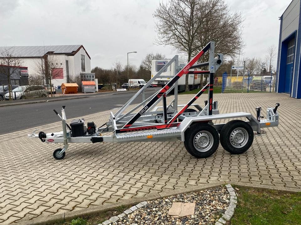 Vermietung / Kabelanhänger 3500KG E-Winde / Nutzlast 2749KG / Kabeltrommel-Anhänger / Glasfaser / 1 Woche - Kábeldob szállító utánfutó: 4 kép. Vermietung / Kabelanhänger 3500KG E-Winde / Nutzlast 2749KG / Kabeltrommel-Anhänger / Glasfaser / 1 Woche - Kábeldob szállító utánfutó: 4 kép.