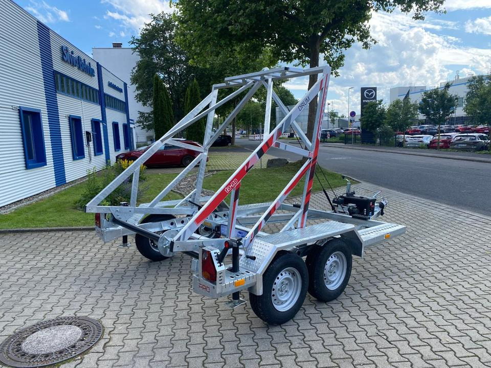 Kábeldob szállító utánfutó Vermietung / Kabelanhänger 3500KG E-Winde / Nutzlast 2749KG / Kabeltrommel-Anhänger / Glasfaser/ 3 Tage: 14 kép.