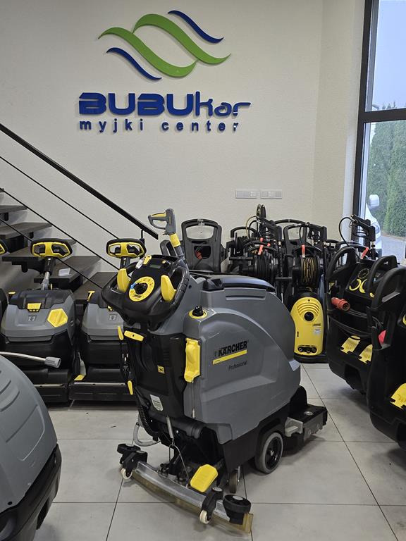 KÄRCHER B40 C Bp Fleet + R45 - Súrológép: 5 kép. KÄRCHER B40 C Bp Fleet + R45 - Súrológép: 5 kép.