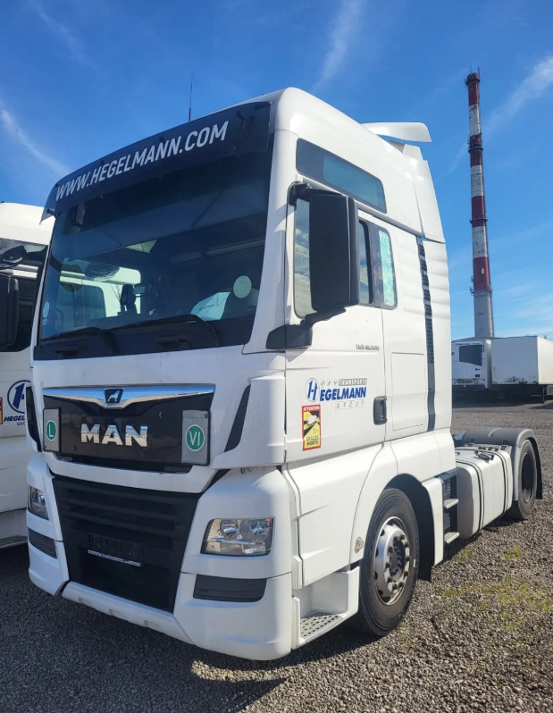 MAN TGX18.500 XXL*2xTANK*RETARDER - Nyergesvontató: 1 kép. MAN TGX18.500 XXL*2xTANK*RETARDER - Nyergesvontató: 1 kép.