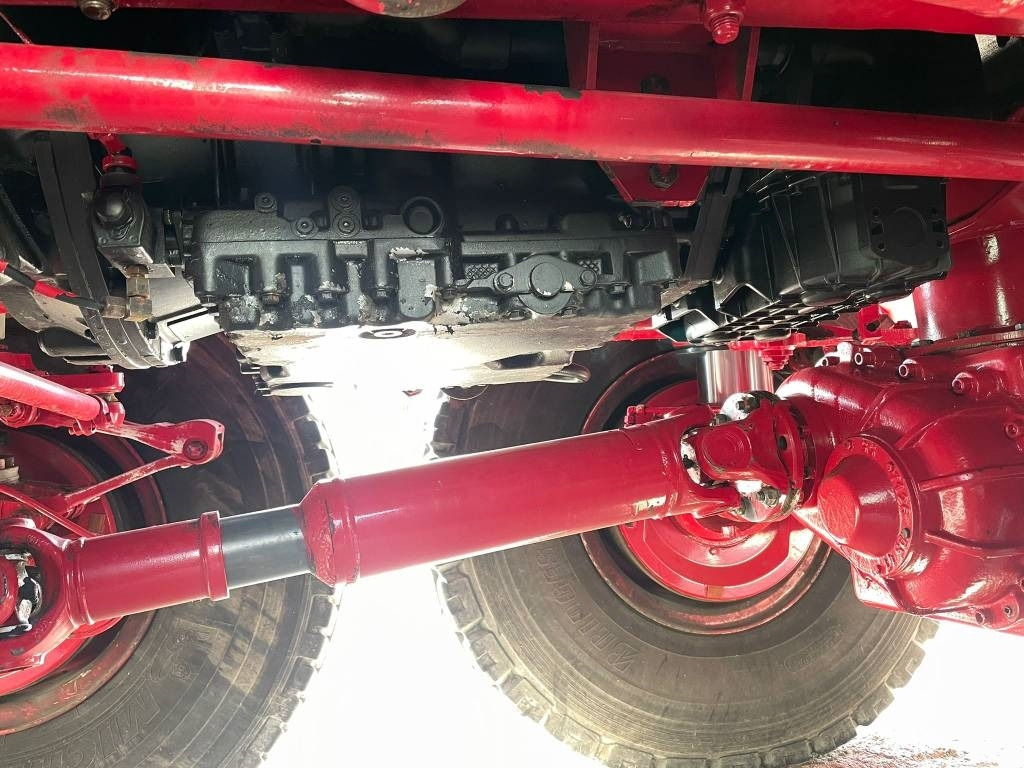 Terepjáró autódaru Grove GMK 4080: 6 kép.