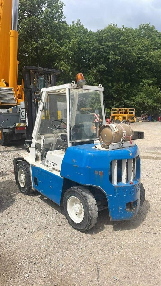 Hyster H 4.00 XL-5 - Dízel targonca: 2 kép. Hyster H 4.00 XL-5 - Dízel targonca: 2 kép.