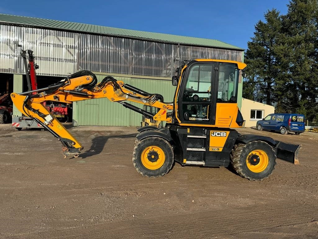 JCB HD 110 WT Hydradig 4F - Gumikerekes kotró: 5 kép. JCB HD 110 WT Hydradig 4F - Gumikerekes kotró: 5 kép.