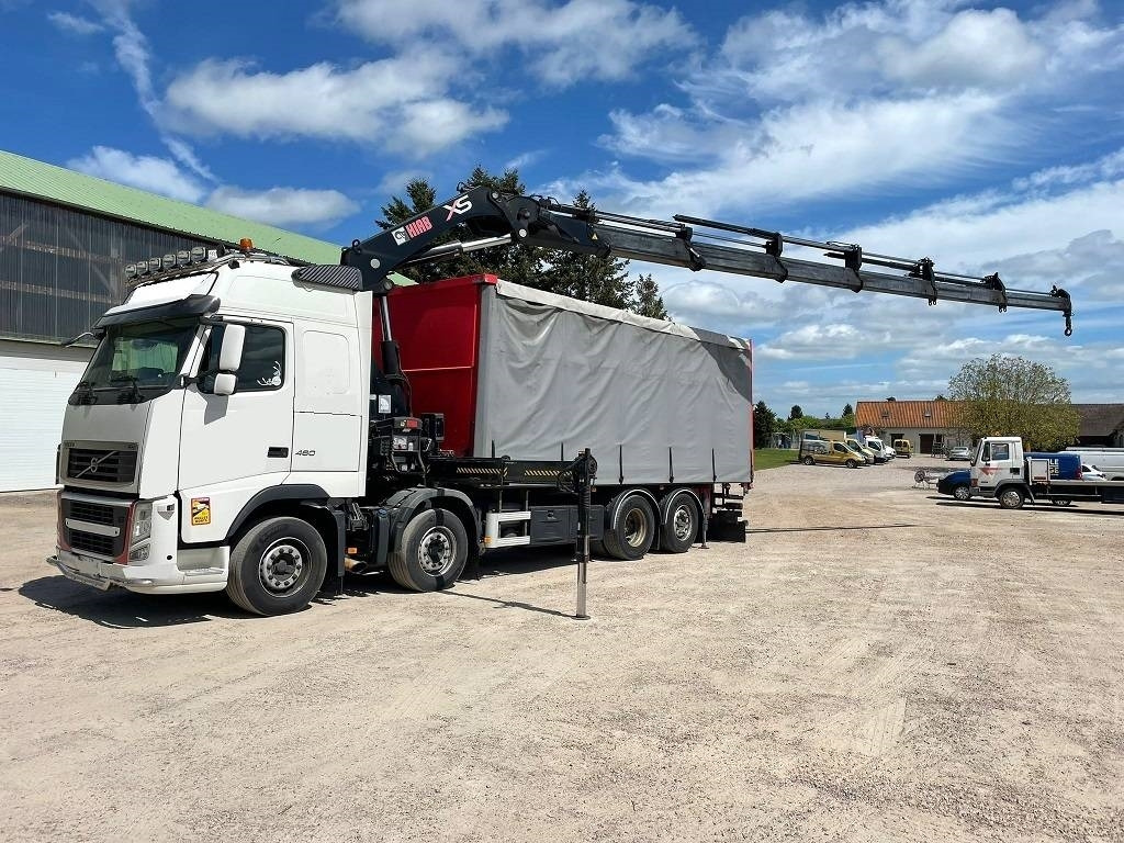 Volvo FH 460 - Ponyvás teherautó, Darus autó: 2 kép. Volvo FH 460 - Ponyvás teherautó, Darus autó: 2 kép.